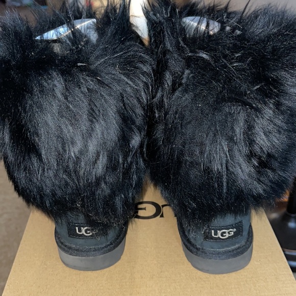 Brand new never worn ugg fur boots - Picture 2 of 7